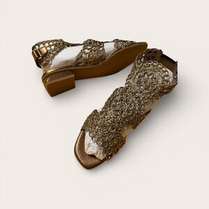 Elegant Gold Women's Sandals